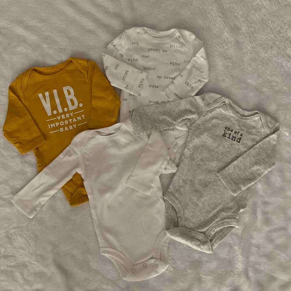 ✅ Bundle of 4! Baby Boy Long Sleeves Onesies (0-3months)